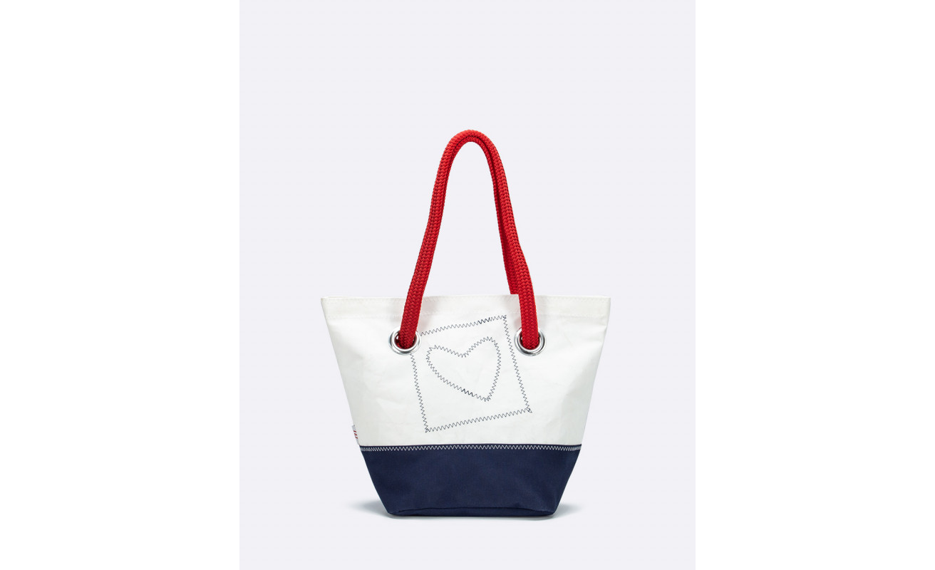 Hand Bag Legend · Initiatives Coeur recyclé | 727 Sailbags USA